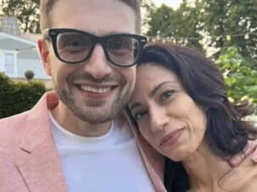 ഹുമ അബെദിൻ, അലക്സ് സോറോസ്