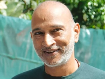 അമേയ് ഖുറേസി