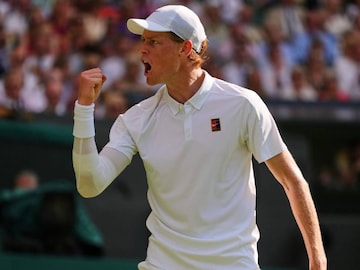 യാനിക് സിന്നറിന്റെ കന്നി വിംബിൾഡൺ കിരീടമാണിത് (AP)