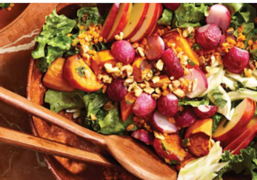  വീക്ക് 3- ഉപവാസം വർദ്ധിപ്പിക്കുക, സ്നാക്സ് കഴിക്കുക: ഈ ആഴ്ച 24 മണിക്കൂർ രണ്ട് വ്യത്യസ്ത ഉപവാസങ്ങൾ എടുക്കണം. ഭക്ഷണം ചെറുതും കൂടുതൽ പോഷകസമൃദ്ധവുമായിരിക്കണം. ചെറി തക്കാളി, ചെസ്റ്റ്നട്ട്, ബെറികൾ, വിത്തുകൾ, വാഴപ്പഴം തുടങ്ങിയ ആരോഗ്യകരമായ കഴിയ്ക്കുക. നാരുകളുടെയും പോഷകങ്ങളുടെയും അളവിനായി മധുരകിഴങ്ങ് കഴിക്കുന്നത് നല്ലതാണ്.