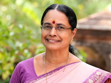 അയിഷാ പോറ്റി