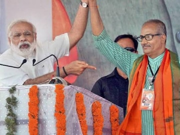 2016ൽ സദാനന്ദൻമാസ്റ്റർ കൂത്തുപറമ്പിൽ ബിജെപി സ്ഥാനാർത്ഥിയായി മത്സരിച്ചപ്പോൾ മോദിയടക്കം പ്രചാരണത്തിന് എത്തിയിരുന്നു