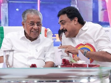 മുഖ്യമന്ത്രി പിണറായി വിജയനും ജോസ് കെ മാണിയും (Image: facebook)