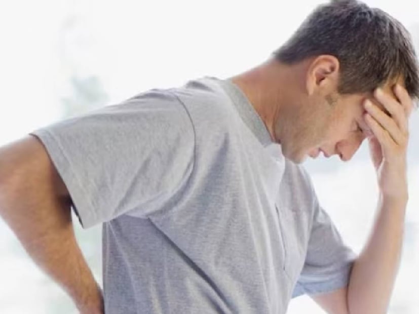 heart attack symptoms, heart attack signs, early symptoms of heart attack, early signs of heart attack, heart attack, poor lifestyle, symptoms of heart attack, fatal disease, healthy tips, Heart Attack Symptoms, Heart Attack Symptoms in leg, Leg problem cause heart attack, lifestyle news, health news, Acute Myocardial Infarction, heart attack symptoms, AMI causes, coronary artery blockage, plaque buildup, atherosclerosis, heart muscle damage, chest pain, shortness of breath, heart disease risk factors, high blood pressure, high cholesterol, smoking and heart disease, diabetes and heart attack, genetic heart disease risk, heart attack prevention, lifestyle changes for heart health, balanced diet for heart health, exercise for heart health, smoking cessation, stress management, regular medical checkups,ഹൃദയാഘാതം ,ഹൃദ്രോഗി,ഹൃദയാഘാതം ലക്ഷണങ്ങൾ , താടിയെല്ലിലെ വേദന ,ഇടതു കൈയ്യിലെ തളര്ച്ച, ഈ ലക്ഷണങ്ങൾ നിസാരമാക്കരുത് , അറ്റാക്ക് , ഹാർട്ട് അറ്റാക്ക് , ഹൃദയാഘാതം ചികിത്സ ,കൊളസ്ട്രോള്, പ്രമേഹം, ഉയര്ന്ന രക്തസമ്മര്ദ്ദം, പൊണ്ണത്തടി, പുകവലി, സമ്മര്ദ്ദം, നെഞ്ച് വേദന , heart attack symptoms, heart attack signs, early symptoms of heart attack, early signs of heart attack, heart attack, poor lifestyle, symptoms of heart attack, fatal disease, healthy tips, Heart Attack Symptoms, Heart Attack Symptoms in leg, Leg problem cause heart attack, lifestyle news, health news, Acute Myocardial Infarction, heart attack symptoms, AMI causes, coronary artery blockage, plaque buildup, atherosclerosis, heart muscle damage, chest pain, shortness of breath, heart disease risk factors, high blood pressure, high cholesterol, smoking and heart disease, diabetes and heart attack, genetic heart disease risk, heart attack prevention, lifestyle changes for heart health, balanced diet for heart health, exercise for heart health, smoking cessation, stress management, regular medical checkups,ഹൃദയാഘാതം ,ഹൃദ്രോഗി,ഹൃദയാഘാതം ലക്ഷണങ്ങൾ , താടിയെല്ലിലെ വേദന ,ഇടതു കൈയ്യിലെ തളര്ച്ച, ഈ ലക്ഷണങ്ങൾ നിസാരമാക്കരുത് , അറ്റാക്ക് , ഹാർട്ട് അറ്റാക്ക് , ഹൃദയാഘാതം ചികിത്സ ,കൊളസ്ട്രോള്, പ്രമേഹം, ഉയര്ന്ന രക്തസമ്മര്ദ്ദം, പൊണ്ണത്തടി, പുകവലി, സമ്മര്ദ്ദം, നെഞ്ച് വേദന ,