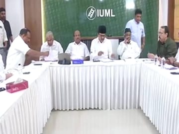 മുൻപ് പലവട്ടം ടേം വ്യവസ്ഥ നടപ്പിലാക്കാൻ ശ്രമിച്ചു അതിനു സാധിക്കാതെ പോയ ചരിത്രമുണ്ട് മുസ്ലിം ലീഗിന്