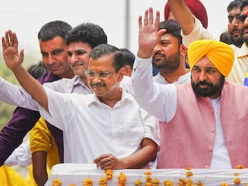 ലുധിയാന വെസ്റ്റിൽ ആം ആദ്മി പാർട്ടി സ്ഥാനാർഥി സഞ്ജീവ് അറോറ 10,637 വോട്ടുകൾക്ക് വിജയിച്ചു. ലുധിയാന വെസ്റ്റിൽ ആം ആദ്മി പാർട്ടി സ്ഥാനാർഥി സഞ്ജീവ് അറോറ 10,637 വോട്ടുകൾക്ക് വിജയിച്ചു.