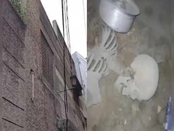  ക്രിക്കറ്റ് ബോൾ തപ്പി ചെന്ന വീട്ടില്‍ 10 വര്‍ഷം പഴക്കമുള്ള മൃതദേഹം