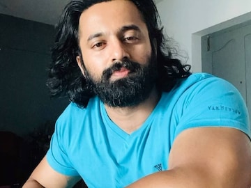 ഉണ്ണി മുകുന്ദൻ ഉണ്ണി മുകുന്ദൻ