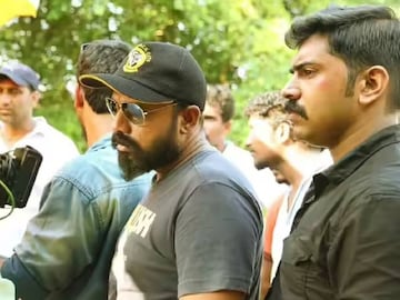 നിവിൻ പോളിയും എബ്രിഡ് ഷൈനും