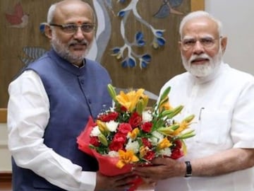 സി പി രാധാകൃഷ്ണനും നരേന്ദ്ര മോദിയും (ഫയൽ ചിത്രം)