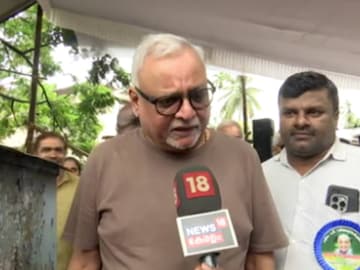 എം വി ശ്രേയാംസ് കുമാർ 