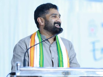 വി ടി ബൽറാം