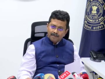 കസ്റ്റംസ് കമ്മീഷണർ ടി ടിജു