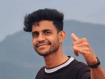 പൊലീസ് ട്രെയിനി ആനന്ദ്