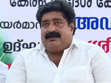 വി എസ് ചന്ദ്രശേഖരൻ