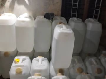 സ്പിരിറ്റ് ശേഖരം പിടികൂടി