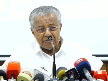 മുഖ്യമന്ത്രി പിണറായി വിജയൻ‌