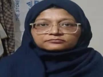 ഡോക്ടർ ഷഹീൻ ഷാഹിദ് ഡോക്ടർ ഷഹീൻ ഷാഹിദ്