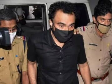 മോൻസൻ മാവുങ്കൽ