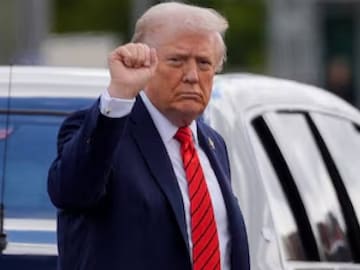 ഡൊണാള്ഡ് ട്രംപ് ഡൊണാള്ഡ് ട്രംപ്