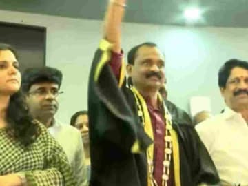 മേയറായി ചുമതലയേറ്റശേഷം വി വി രാജേഷ് മേയറായി ചുമതലയേറ്റശേഷം വി വി രാജേഷ്