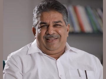 മന്ത്രി സജി ചെറിയാൻ മന്ത്രി സജി ചെറിയാൻ