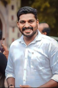 റിപ്പോർട്ടർ ടിവിയുടെ മാനേജിംഗ് ഡയറക്ടർ (MD) ആന്റോ അഗസ്റ്റിൻ  എതിരായി  കോൺഗ്രസ് നേതാവ് അജു കെ മധു  മെസ്സിയെ കൊണ്ടുവരുന്നതുമായി ബന്ധപ്പെട്ട്  കോടികളുടെ തിരുമറി അന്വേഷിക്കണമെന്ന് ആവശ്യപ്പെട്ട്  മുഖ്യമന്ത്രിക്ക് ആഭ്യന്തര മന്ത്രിക്കും   പരാതി നൽകി ;കേരളത്തിലെ ഫുട്ബോൾ ആരാധകരെയും പൊതുസമൂഹത്തെയും തെറ്റിദ്ധരിപ്പിച്ചുവെന്ന ആരോപണങ്ങളും ബന്ധപ്പെട്ട സാമ്പത്തിക ഇടപാടുകളും സംബന്ധിച്ച് സമഗ്രവും നിഷ്പക്ഷവുമായ അന്വേഷണം നടത്തണമെന്നാവശ്യപ്പെട്ടുള്ള പരാതി....
#remshchennithala #VDSatheeshan #KeralaGovernment